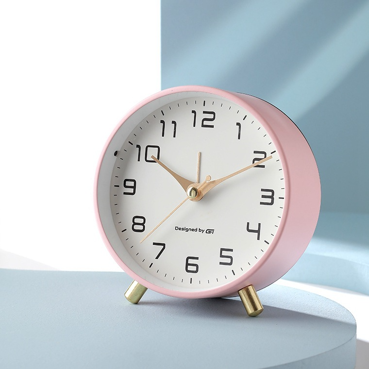 Scandinavian Silent Analog Table Clock with Quartz Movement