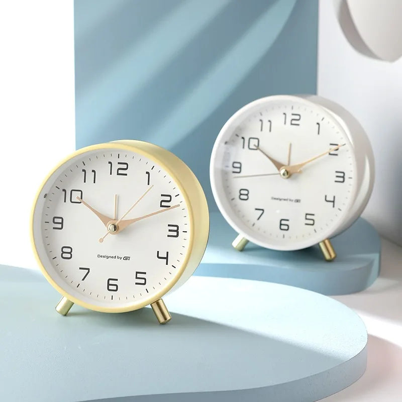 Scandinavian Silent Analog Table Clock with Quartz Movement
